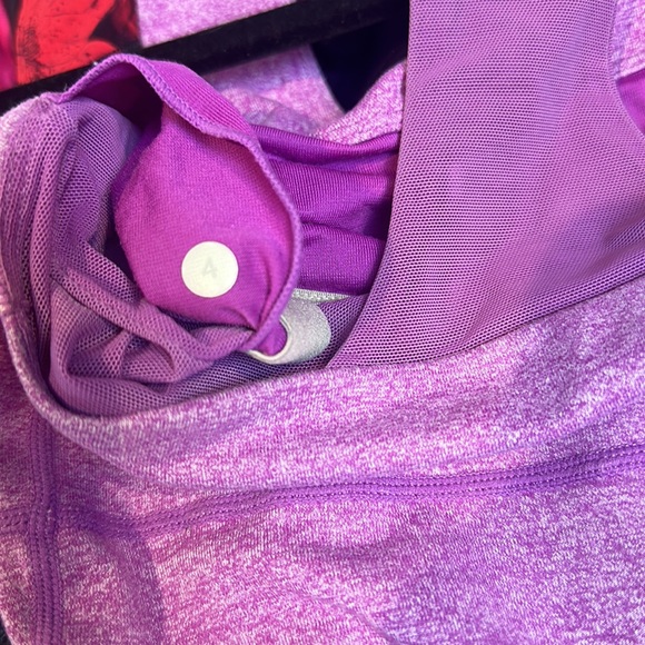 Lululemon scoop neck tank - Picture 6 of 6